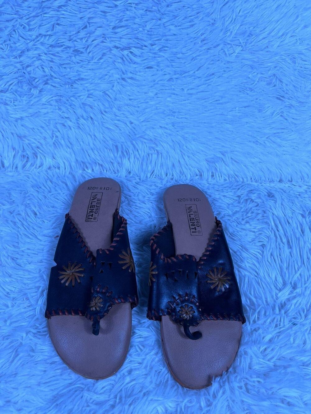 Bruno Valenti Shoes Womens Size 8.5 Leather Slip On Sandals Unique Design